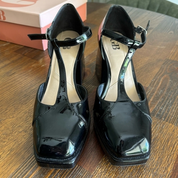 Giani Bernini Black Patent Leather Platform Shoes - Picture 6 of 9